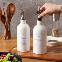 Bouteilles d'huile en céramique personnalisées de couleur unie pour la cuisine, articles ménagers, stockage, avec couvercle, sauce, vinaigre, huile d'olive, vente en gros