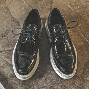 รองเท้าลำลองแฟชั่นแบบมันเงาใส่สบายเหมาะสำหรับธุรกิจ - Product Image 2
