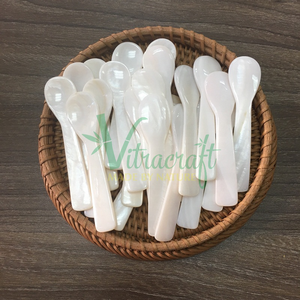 Cuchara tradicional de nácar de alta calidad y lujosa, cuchara de caviar, cuchara de ostra tamaño 8cm hecha a mano Vietnam - Product Image 1