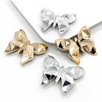 Nouveaux charms en caoutchouc papillon diamantés transfrontaliers 2026, boucles de chaussures amovibles premium en losange et papillon coloré