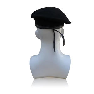 Béret de Randonnée en Laine Tactique Personnalisé de Haute Qualité pour Hommes, Taille Ajustable, Couleurs Noir, Rouge, Vert - Product Image 3