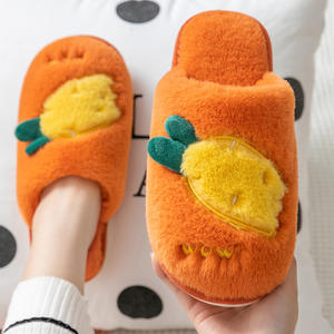 Chaussons en forme de carotte pour femmes, chaussures d'intérieur mignonnes, en peluche, dessin animé, hiver, maison, femme, confortables - Product Image 6