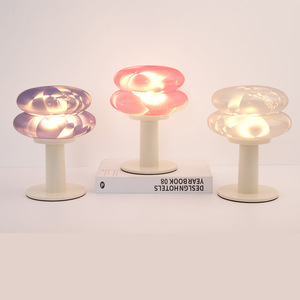 Lámpara de Mesa Recargable con Forma de Hongo y Tarta de Huevo, Perfecta <span class=keywords><strong>para</strong></span> Dormitorio, Estudio o Mesita de Noche; una Luz Nocturna de Escritorio de Ensueño y Ambiente. - Product Image 4