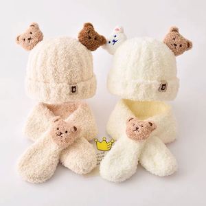 곰 스타일 두꺼운 겨울 단색 극세사 유아 아기 모자 스카프 2 종 세트 만화 어린이 따뜻한 모자 스카프 세트 - Product Image 3