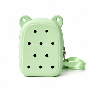 Mochila de PVC con dibujos animados, orejas de oso y correa desmontable para niñas, bolso escolar cruzado a la moda, cierre de cremallera impermeable - Product Image 2