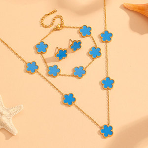 Wholesale Five-leaf Clover <b>Gift</b> Jewelry <b>Set</b> <b>Cheap</b> 18k Gold Plated Bridal Custom Designer Brand Fine Jewelry <b>Set</b> for Women - Product Image 5