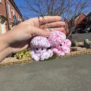 Nuevo Diseño 2026: Llavero <span class=keywords><strong>de</strong></span> Medusa <span class=keywords><strong>de</strong></span> Ganchillo, Amigurumi Hecho a Mano, Mini <span class=keywords><strong>Pulpo</strong></span> <span class=keywords><strong>de</strong></span> Ganchillo Suave, Juguete <span class=keywords><strong>de</strong></span> Animal Marino Tejido <span class=keywords><strong>para</strong></span> Niños - Product Image 6