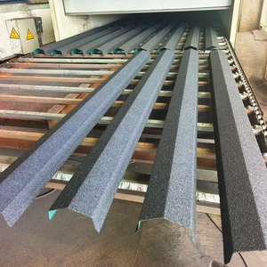 Accessoires de matériaux de construction : Capuchon d'angle pour tuiles métalliques revêtues de pierre - Product Image 2