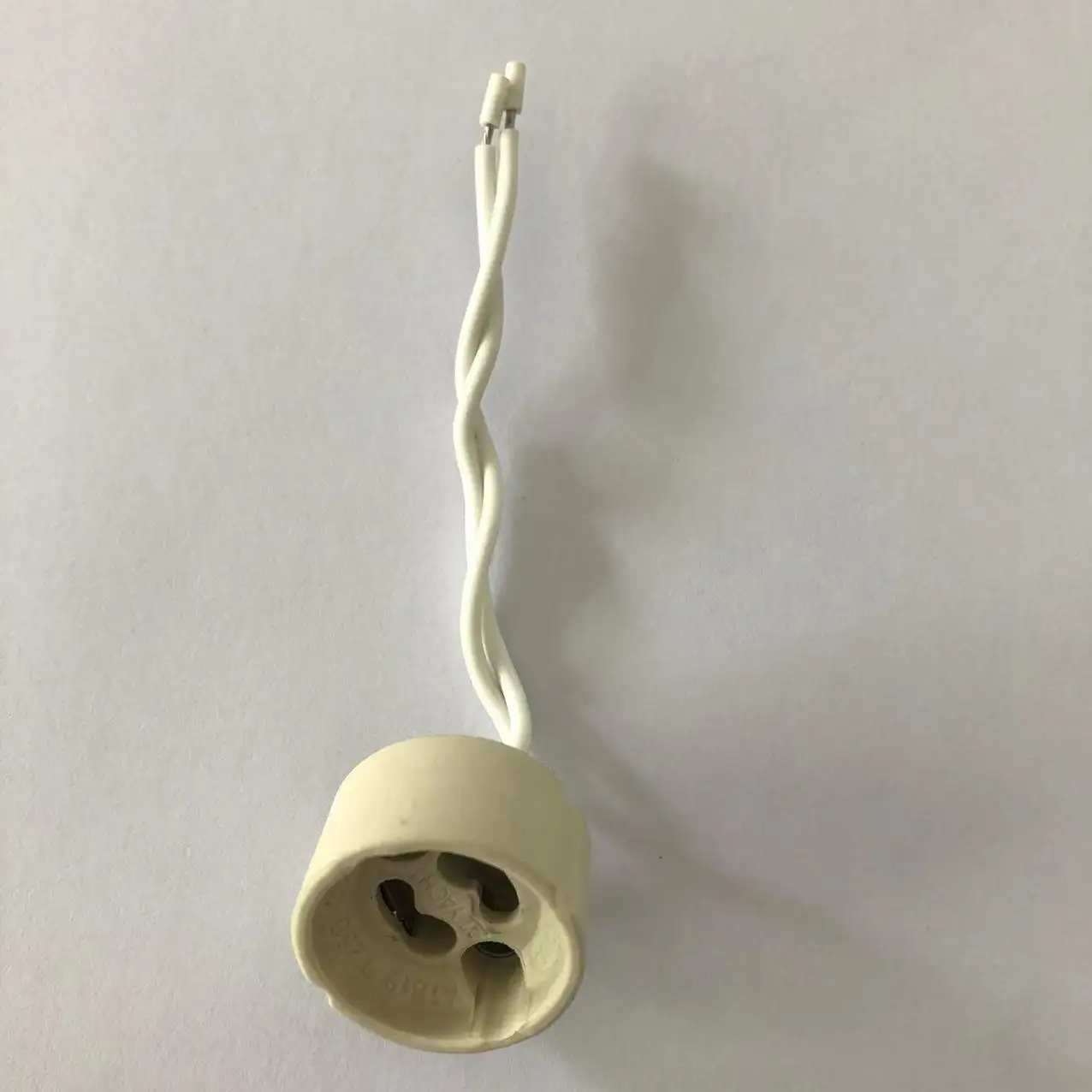 Pemegang Lampu Sorot Keramik Gu10 Sertifikasi CE dan Sekrup Konektor Gu10 Soket Gu10