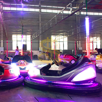 Ensemble de voitures tamponneuses gonflables à grande capacité alimentées par le réseau pour parc d'attractions extérieur, avec grille de charge, véhicules robustes, faible hauteur