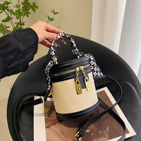 Sac à main pour femme en toile et cuir PU, petit sac à bandoulière avec foulard en soie