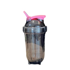 Bouteille <span class=keywords><strong>shaker</strong></span> à protéines en PC haute transparence de 500 ml avec grille de mélange intégrée, sans BPA, anti-fuite, avec bouchon à clapet, pour la salle de sport et les protéines de lactosérum - Product Image 1