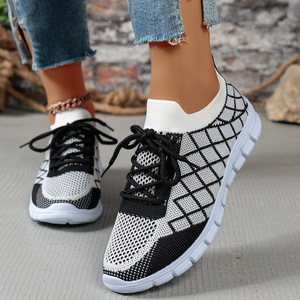 Venta al por mayor de fábrica, nuevo modelo 2026, zapatillas deportivas casuales de malla transpirable, cómodas, a la moda para hombre y mujer - Product Image 2