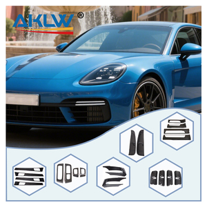 Panneau de poignée de porte en fibre de carbone véritable panneau de boutons de fenêtre décoratif pour accessoires intérieurs Porsche Panamera - Product Image 1