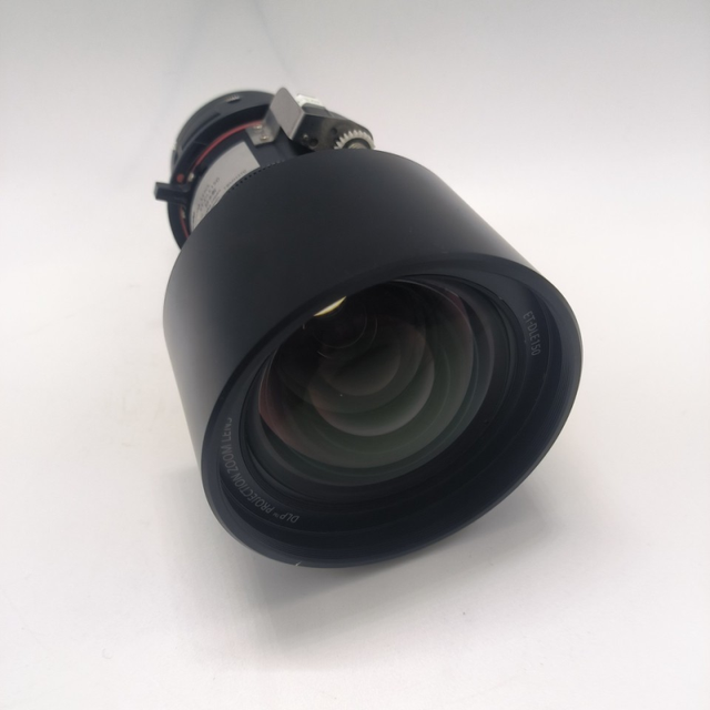 New Original ET-DLE150 Projector Lens for ET-RZ6,RZ7,RQ6,RQ7 Projector PLC Controller