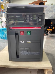 เบรกเกอร์แบบหล่อขึ้นรูป Emax2 SACE E2S1000 1000A แบบถอดออกได้/แบบติดตั้งถาวร ACB 3/4 โพล เบรกเกอร์วงจรไฟฟ้าชนิดอากาศ - Product Image 5