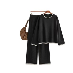 Setelan Sweater wanita, atasan lengan panjang leher bulat warna polos, celana rajut kaki lebar, Set Sweater kasual untuk musim dingin - Product Image 4