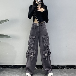 Jean de travail noir multi-poches pour femme, taille haute, coupe ample, jambe large, style décontracté et tendance - Product Image 1