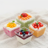 Voedselveilige transparante vierkante PS mousse cakebekers met deksels, wegwerpbaar, met schuine rand voor tiramisu en gelaagde desserts