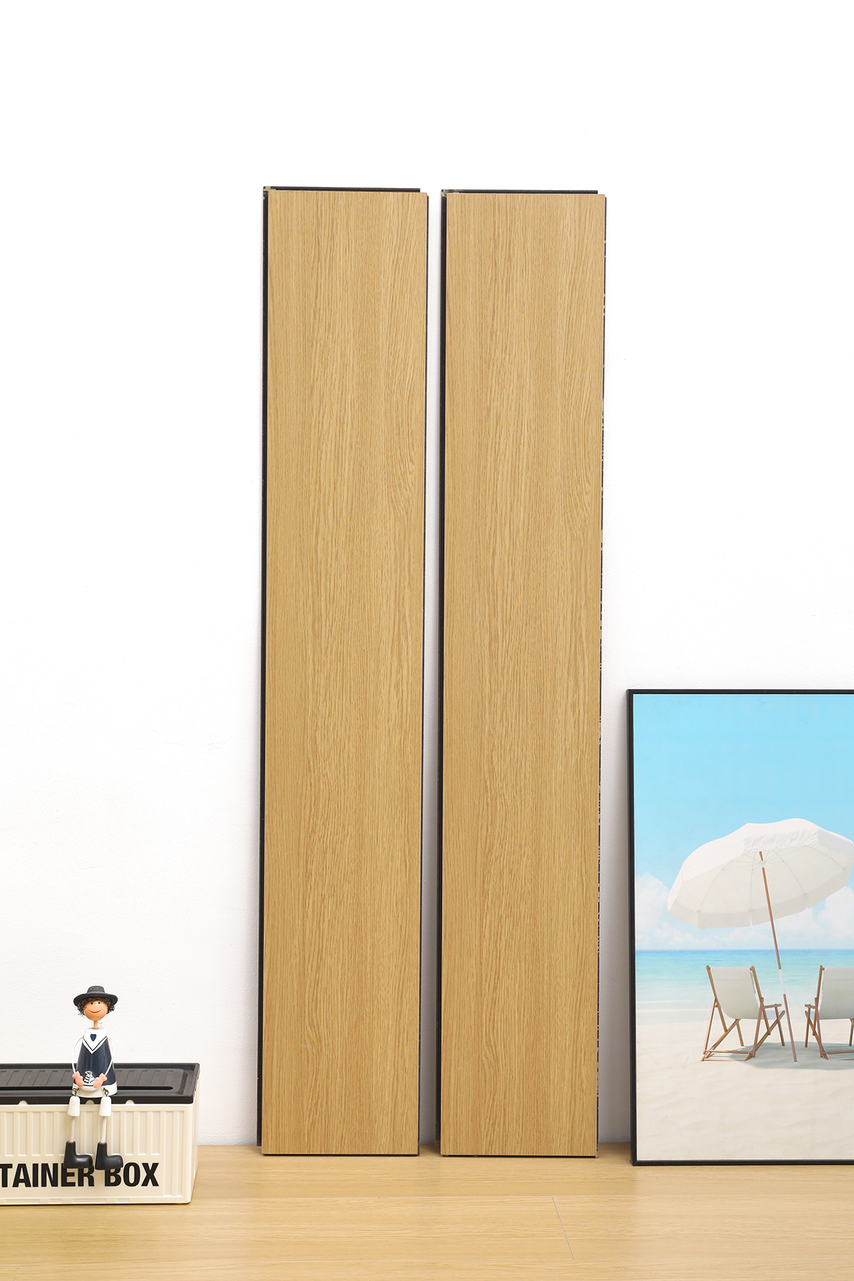 Warm Yellow Clear Straight Grain Oak