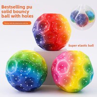 Jouet de balle rebondissante pour enfants - Balle solide en mousse PU hautement élastique, perforée, en forme de pierre lunaire, petite balle d'extérieur de 7 cm