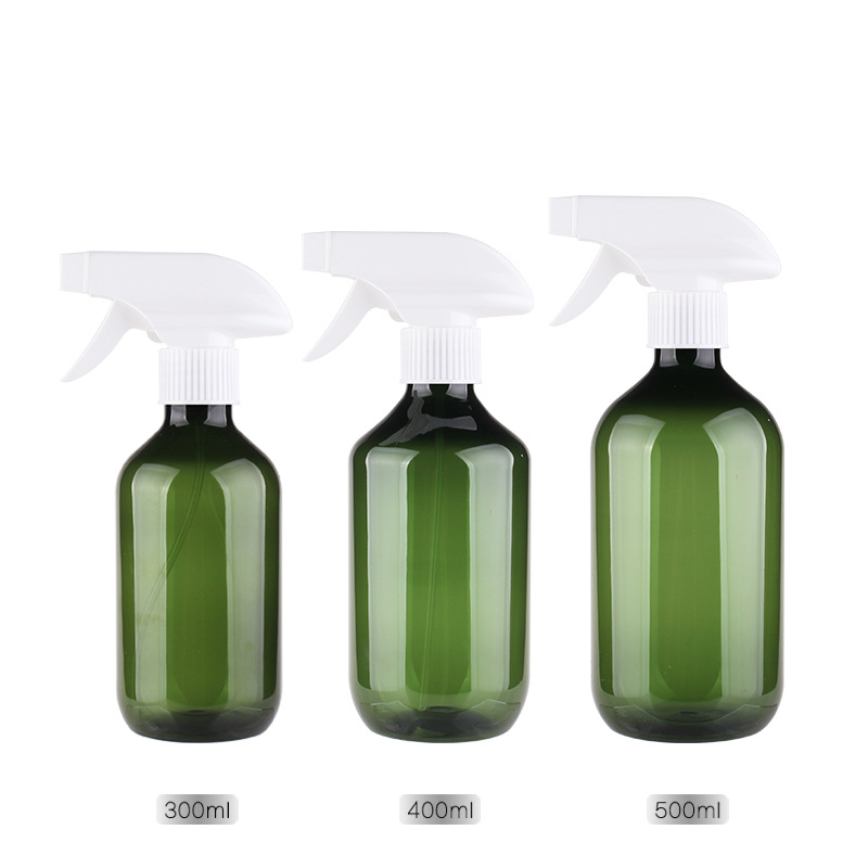 Botella verde transparente con gatillo blanco