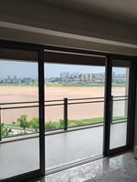 Fenêtres en aluminium sur mesure, design moderne, fenêtres coulissantes en aluminium à haute efficacité énergétique pour les balcons des maisons