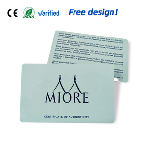 Chất lượng cao Matt bề mặt màu đen thẻ <span class=keywords><strong>PVC</strong></span> tại chỗ UV 4C in ấn với dải nam châm thẻ nhựa - Product Image 4