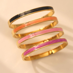 Bracelet <span class=keywords><strong>manchette</strong></span> en acier inoxydable plaqué <span class=keywords><strong>or</strong></span> <span class=keywords><strong>18</strong></span> <span class=keywords><strong>carats</strong></span>, exquis et polyvalent, anti-oxydation, incrustation d'émail, style féminin - Product Image 1