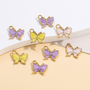 Colgante de Mariposa en Acero Inoxidable, Color Aleatorio, para Hacer Pulseras, Accesorio de Joyería - Product Image 1