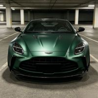 Film Vinyle Adhésif Premium Noir Mat Métallisé Vert en PET pour Recouvrement Complet de Voiture, Décalcomanie DIY en PVC Auto-Réparatrice Anti-Rayures et Protectrice de Couleur