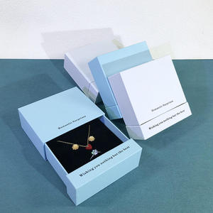 Boîte à bijoux magnétique élégante lavande avec porte-cartes, cadeau tendance pour femme, étui de rangement de voyage - Product Image 1
