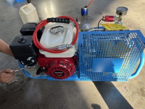 Ventes directes d'usine Équipement de <span class=keywords><strong>plongée</strong></span> portable Compresseur de <span class=keywords><strong>plongée</strong></span> sous-marine à respiration sous-marine 100 <span class=keywords><strong>litres</strong></span> - Product Image 3