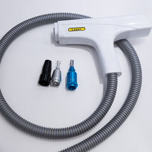 Manipolo Laser <span class=keywords><strong>Q</strong></span>-Switched di Alta Qualità 532 1064 1320nm per Rimozione Pigmenti e Ringiovanimento della Pelle, Accessorio Clinico Durevole con Testina Nd Yag - Product Image 2