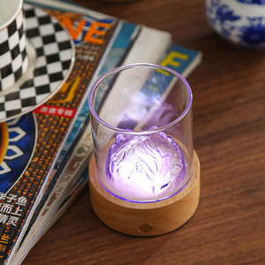 Barra de luz LED de cristal 3D recargable con fondo de madera táctil vista a la montaña plateada de tres colores para dormitorio escucha nocturna <span class=keywords><strong>mar</strong></span> - Product Image 1