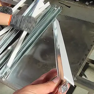 Nieuwe Ontwerp Pop Plafond Tegels Accessoires Plafond Rooster Componenten Witte Platte Plafond T Rooster - Product Image 1