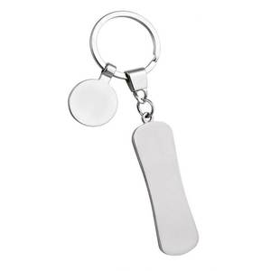 Porte-clés promotionnel Snowboard au design unique avec mousqueton pour les amateurs de plein air - Product Image 2