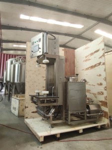 Machine de remplissage et de lavage semi-automatique à deux têtes avec commande PLC - Product Image 6