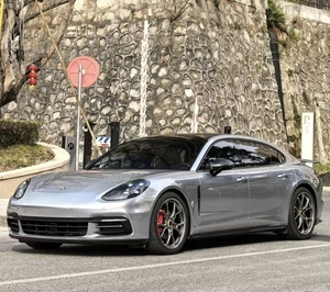 ฟิล์มเคลือบรถยนต์แบบมันเงาสูง ซ่อมแซมตัวเองได้ ง่ายต่อการซ่อมแซม ทนต่อรอยขีดข่วน ปกป้องสีรถ - Product Image 1