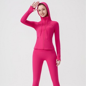 Ensemble 2 pièces <span class=keywords><strong>Lulus</strong></span> Signature Yoga Wear Automne/Hiver : Veste à capuche et pantalon court, manches longues, couleur unie, pour la course et l'entraînement, grandes tailles - Product Image 1