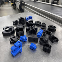 Composants en plastique électronique PVC moulés par injection, pièces OEM, production personnalisée professionnelle, service de moulage par injection