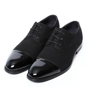 Zapatos de vestir de lujo de diseñador, hechos a mano en Italia, zapatos formales de cuero charol negro estilo patchwork, zapatos de cuero para hombre y Oxfords. - Product Image 3