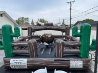 Jeu de sport gonflable chaud rodéo gonflable équitation de taureau mécanique