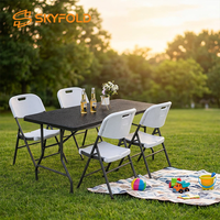 Table pliante rectangulaire portable d'intérieur et d'extérieur en plastique robuste de 4/5/6/8 pieds pour jardin, utilitaire ou repas