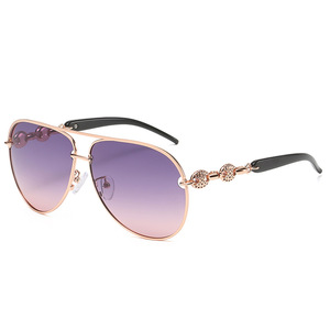 Nouvelles lunettes de soleil polarisées unisexes tendance Europe États-Unis, grandes, UV400, en PC noir, légères, monture intégrale, confortables, transparentes - Product Image 5