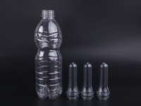 Préforme PET de qualité alimentaire à grammage personnalisé, haute transparence et résistance, moulée par injection pour bouteilles d'eau et cosmétiques