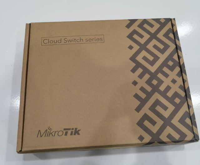 MikroTik CRS504-4XQ-IN 4-Port 100G QSFP28 Cloud Router Switch L3 Managed Network Switch