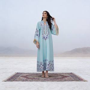 Abaya en polyester imprimé pour femmes musulmanes - Abayas de luxe élégantes sur mesure, vente en gros OEM du fabricant - Product Image 3