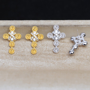 Pendientes de Plata S925 con Múltiples Cuentas y Perlas de Circonio, Soporte Irregular para Orejas, Accesorios Estilo Suegra - Product Image 1