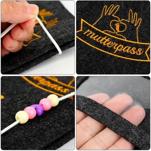 Funda de Fieltro con Patrón de Huellas de Bebé para Guardar el Mutterpass, para Madres y Mujeres Embarazadas, para Guardar el Libro de Maternidad, el Pasaporte, las Fotos de Ultrasonido - Product Image 4